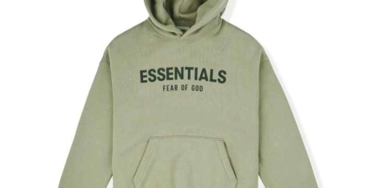 Elevate Your Fashion Game with Essentials Hoodie: A Must-Have for Streetwear Enthusiasts