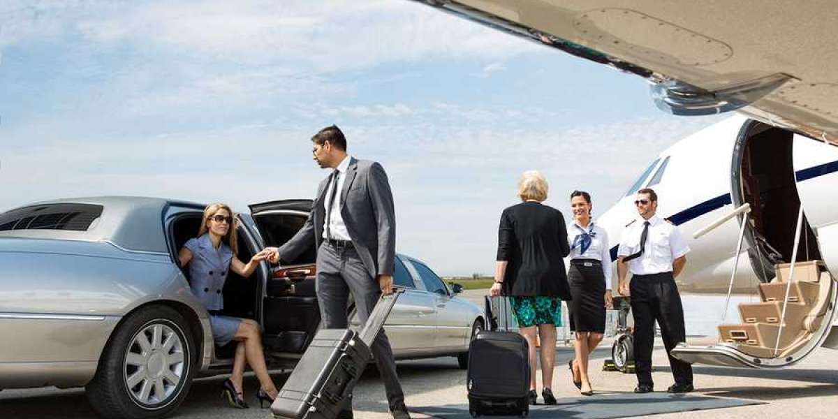 Limo Airport Shuttle: Redefining Airport Transfers