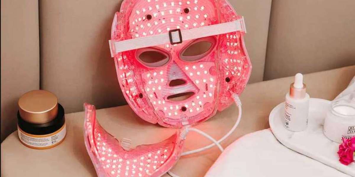 Clear Blackheads Fast: LED Mask That Actually Works