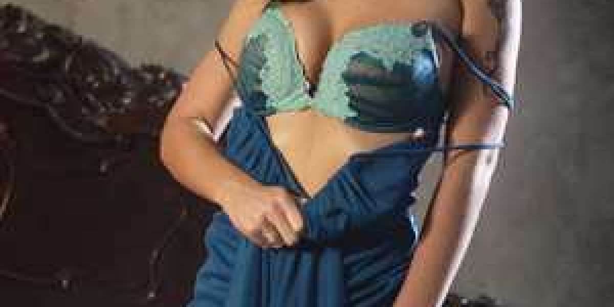 Kolkata Escort Service: ₹13500/- With Cash Pay Room Delivery